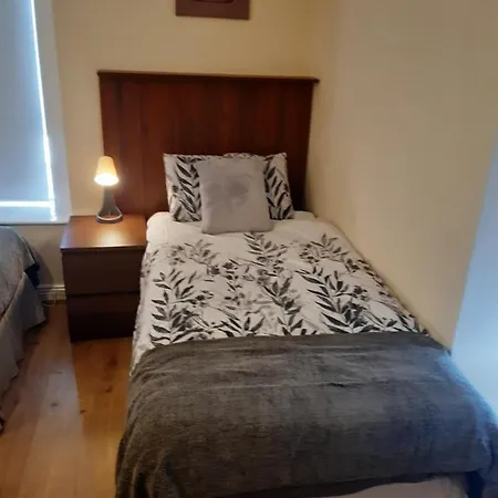 Aparthotel 24 Beds In On Shannon Carrick on Shannon
