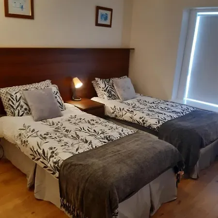 24 Beds In On Shannon Aparthotel