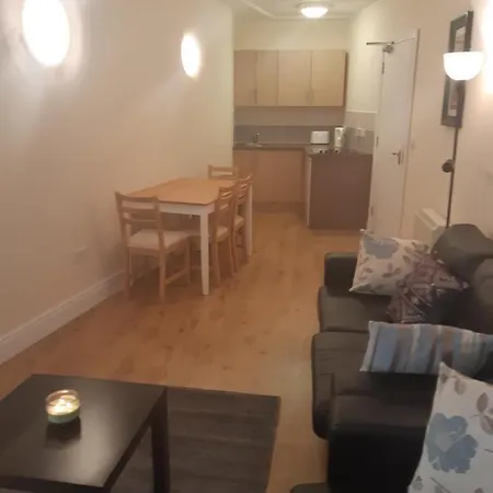 Aparthotel 24 Beds In On Shannon Carrick-on-Shannon